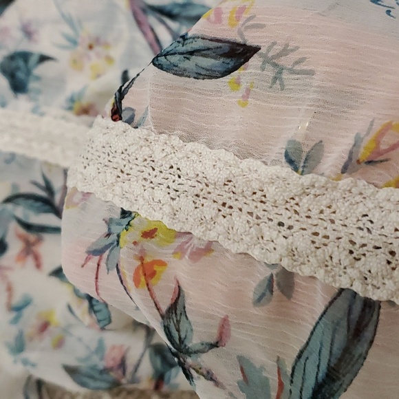 Lauren Conrad Blouse NWOT - Picture 3 of 13